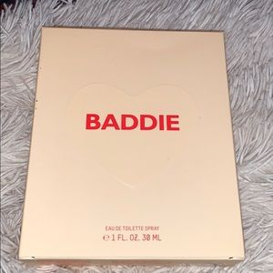 KKW FRAGRANCE KIMOJI HEARTS BADDIE *NEW